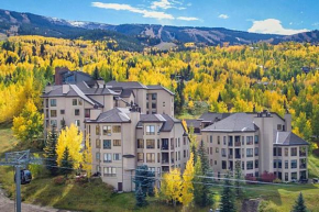 Snowmass Village, 2 Bedroom at Chamonix Ski-in Ski-out